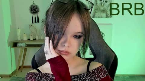 Your sweet girl online show from December 4, 8:34 am