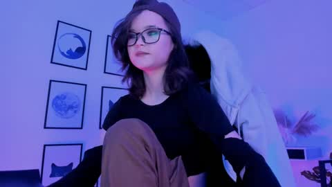Your sweet girl online show from December 20, 7:28 pm