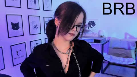Your sweet girl online show from February 6, 2:33 am