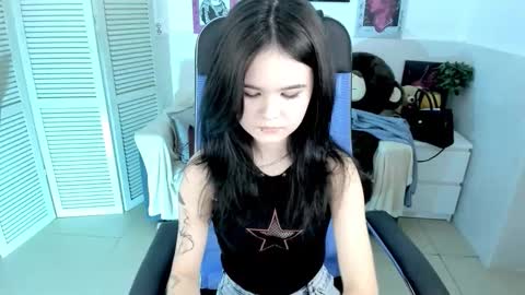 Your sweet girl online show from October 7, 7:00 pm