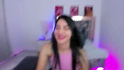 ELAINE online show from January 8, 1:13 pm