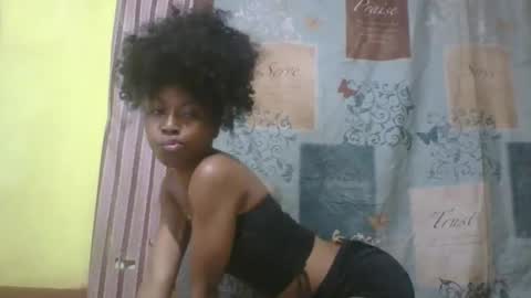 Snapshot of elalia1234 chatting on October 13, 2:33 am elalia1234 online show from October 13, 2:33 am