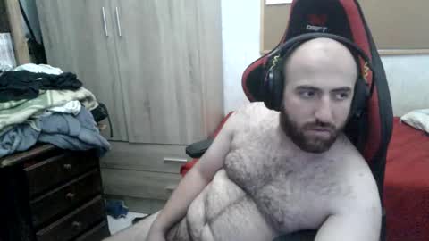 elamordeyuli online show from April 20, 1:47 pm