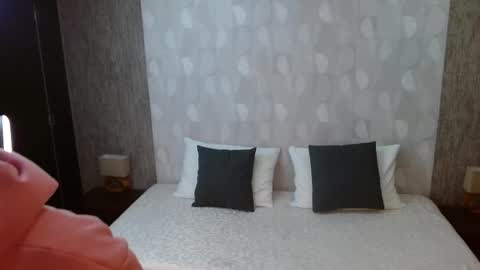 elamurray online show from December 2, 11:15 am