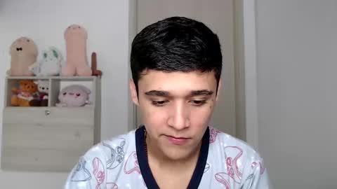 elandor online show from December 15, 6:50 am