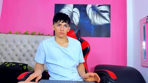 Elan Giralon online show from November 12, 11:03 pm