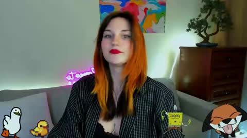 Elani online show from April 18, 7:18 pm