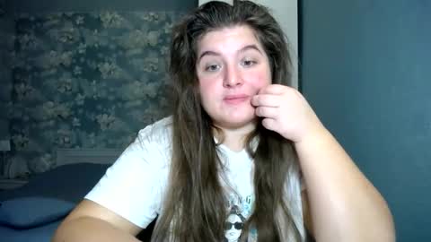 Elanis online show from November 5, 1:11 pm