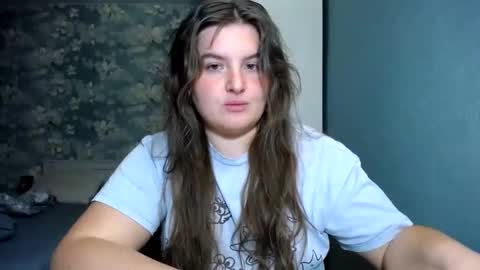 Elanis online show from May 16, 1:02 am