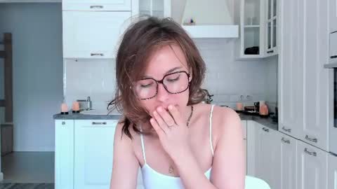 ELA 3 online show from July 31, 6:35 am