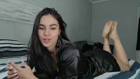 Elara Hayes online show from June 7, 4:22 pm