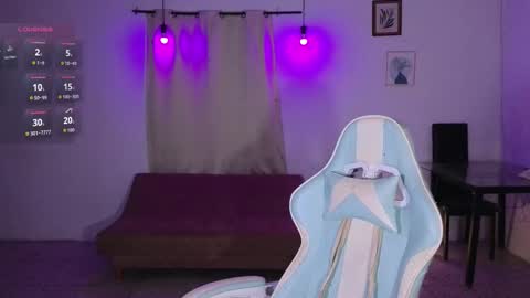 Snapshot of elaseles23 chatting on November 8, 12:55 am elaseles23 online show from November 8, 12:55 am