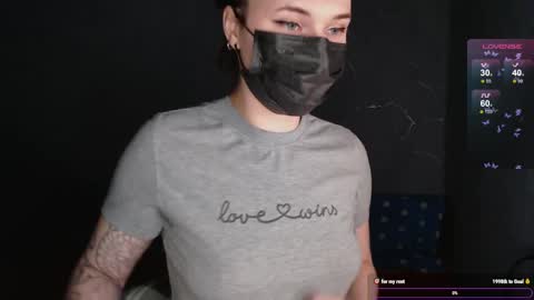 elay_noir online show from February 7, 9:51 pm