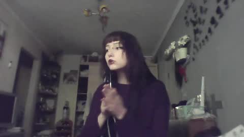 Lia online show from May 17, 4:03 pm