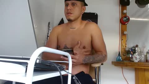 elbarbero21 online show from November 2, 2:30 pm