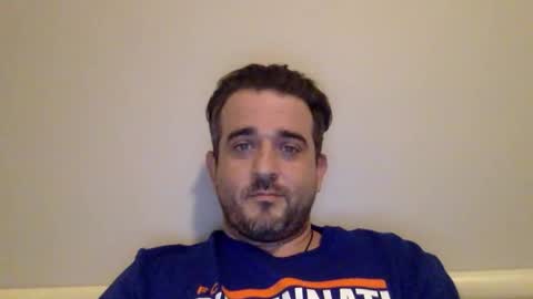 Snapshot of elblueprince chatting on November 8, 9:57 pm elblueprince online show from November 8, 9:57 pm