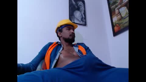 Snapshot of elcaballeroblack chatting on September 27, 3:22 am elcaballeroblack online show from September 27, 3:22 am