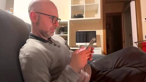 Snapshot of eldiablo844 chatting on December 11, 7:46 pm Eldiablo844 online show from December 11, 7:46 pm