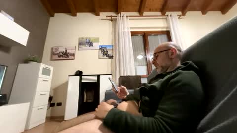 Eldiablo844 online show from April 1, 8:06 pm