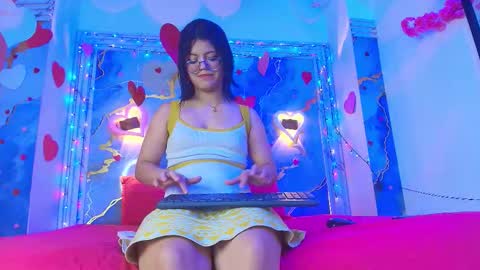 Snapshot of eleanor_rigby5 chatting on February 2, 3:27 am Eleanor Rigby online show from February 2, 3:27 am