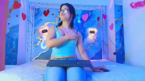 Snapshot of eleanor_rigby5 chatting on February 18, 3:02 am Eleanor Rigby online show from February 18, 3:02 am