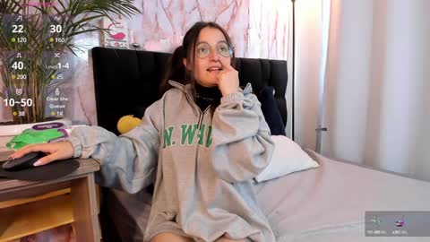 Elecktra online show from January 17, 7:16 pm