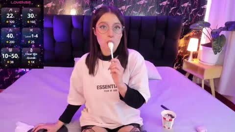 Elecktra online show from March 7, 7:27 pm