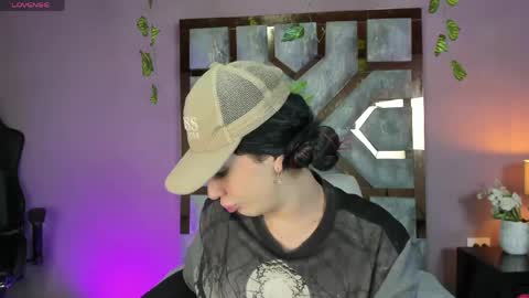 Snapshot of electra_gosselin chatting on June 8, 1:50 am electra_gosselin online show from June 8, 1:50 am