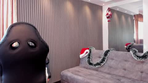 Snapshot of electraa_fox chatting on December 28, 3:04 pm Electra online show from December 28, 3:04 pm