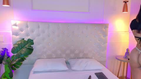 ELECTRA  online show from October 22, 8:30 pm