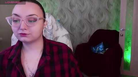  Rachel online show from December 3, 7:21 am