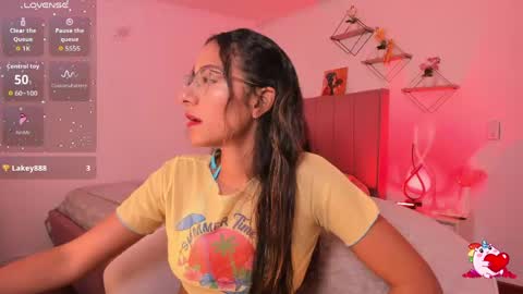 Snapshot of elegant_rouse chatting on May 17, 7:43 pm Rouse online show from May 17, 7:43 pm