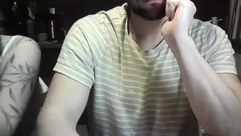 Snapshot of elegantik chatting on February 5, 10:25 pm NiceButtCock online show from February 5, 10:25 pm