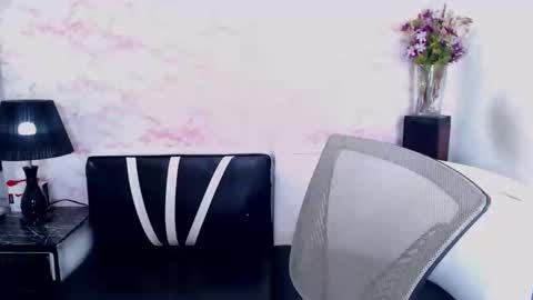 Snapshot of elektra_4_you chatting on March 11, 3:34 pm XIOMY give LIKE on my page online show from March 11, 3:34 pm