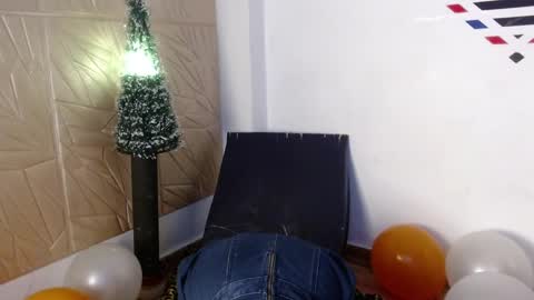 Snapshot of elektra_petite chatting on December 15, 9:13 am ELEKTRA hii my birthday is tomorrow but I will celebrate it on Sunday Ill wait for you online show from December 15, 9:13 am