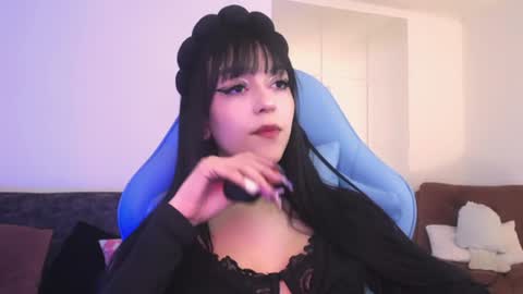 Snapshot of elektra_sky11 chatting on December 3, 5:45 pm Elektra Sky online show from December 3, 5:45 pm