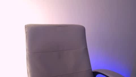 Snapshot of elektra_sky11 chatting on March 2, 1:38 pm Elektra Sky online show from March 2, 1:38 pm