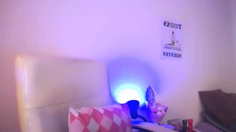  Elektra Sky  online show from March 7, 9:45 pm