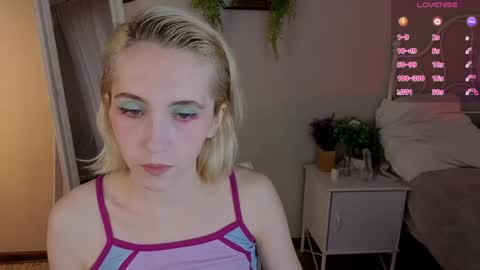 Elen  online show from May 21, 6:09 am