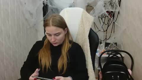 Elena online show from October 28, 11:36 am