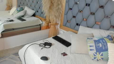 Elena online show from March 29, 2:06 pm