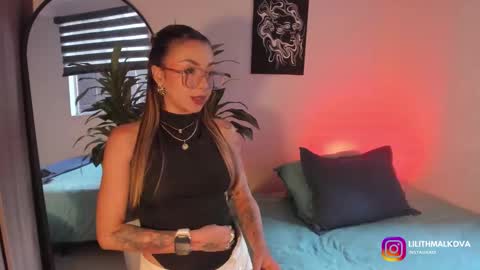 Elenita online show from March 7, 9:12 pm