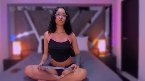 elenacortez online show from December 15, 12:59 am