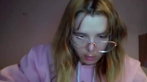 Elena online show from November 18, 4:33 pm