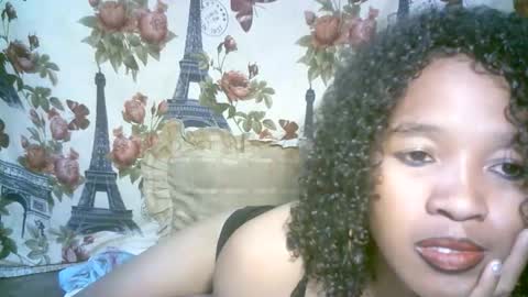 elenah013 online show from April 11, 8:18 am