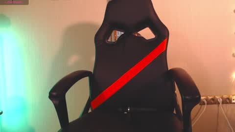 Heleonora online show from December 15, 1:54 pm