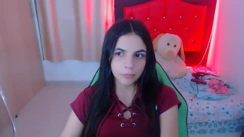 agnes online show from December 7, 6:15 pm