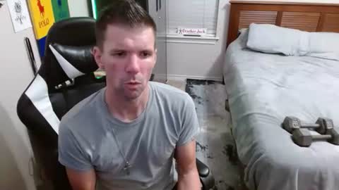 Walker online show from November 12, 3:18 am