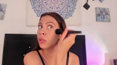 Snapshot of elevensky_ chatting on January 17, 7:49 pm Elevensky online show from January 17, 7:49 pm