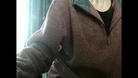 Snapshot of elfyonee chatting on December 21, 9:55 am elfyonee online show from December 21, 9:55 am